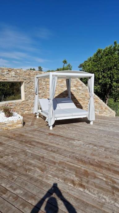 Magnifique Villa De Luxe Au Coeur De La Garrigue Nîmes Buitenkant foto